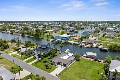 Image de Coppertale Hernando Beach 3 Bedroom, 2 Bath Waterfront