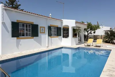 Image de Vila Coelho - City center with pool by Hd