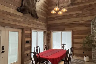 Image de Barndominium/Cabin in Woods