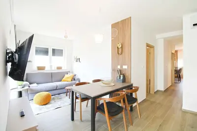 Image de Appartement de vacances avec balcon et climatisation