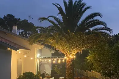 Image de Maison familiale idéale grand jardin, plage 3km, commerces à 500m piste cyclable
