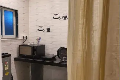 Image de Montano A curated 1bhk on Off Hill Road, Bandra