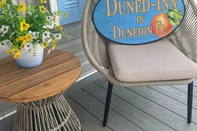 Image de Duned-Inn: Where Dunedin Charm, Beach Days, and Pool Time Fun Collide