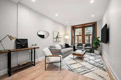 Image de Luxury Central Old Port Mtl Apt - Notre-Dame