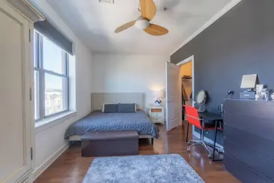 Image de Tranquil 2-bedroom apartment in Jersey City close to Nyc with Ac, fitness room