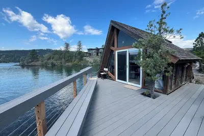 Image de Flathead Lake Island Chalet