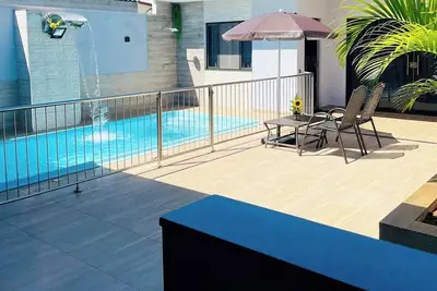 Image de Private house with pool, 3 bedrooms, up to 9 guests, free for you to receive visitors