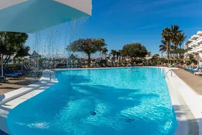 Image de Apartamentos Portonovo