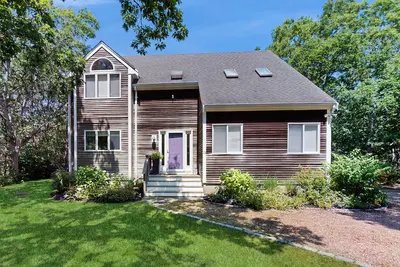 Image de Serene private home w/ large deck & yard on conservation land