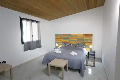 Image de Studio 'Arancia - Fiumara Val Di Noto' avec vue sur la montagne, Wi-Fi et climatisation