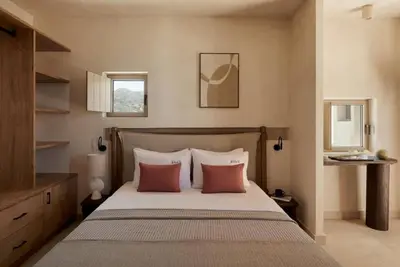 Image de Adama - Luxury Junior Suite with Indoor Jacuzzi