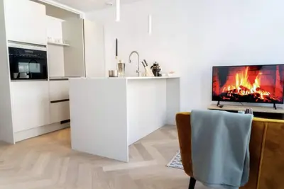 Image de Elegant Rembrand Apartment at Centrum | 5 Mins to Central Station & Canals