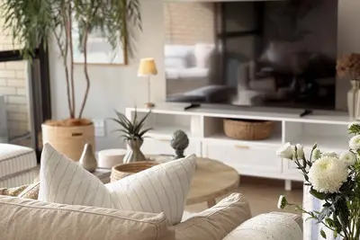 Image de Waterfront Villa, minutes from local Cafe's, Shops and the Broadwater