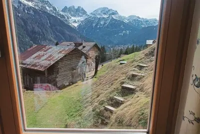 Image de Wonderful apartment for 4 people in rustic Alpine style.