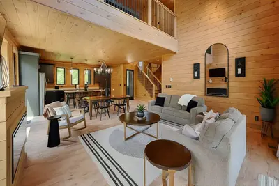 Image de Smoky Ridge Sanctuary | Swim, Play & Unwind—Your Group Getaway Starts Here!