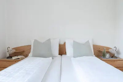 Image de Appartement 'Freiblick Groß' avec vue sur la montagne, terrasse partagée et Wi-Fi