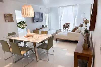 Image de The Tides - 8th Floor (O) - 2 bedrooms
