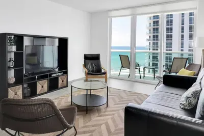 Image de The Tides - 9th Floor (G) - 2 bedrooms