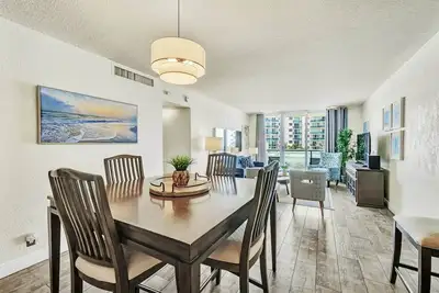 Image de The Tides- 4th Floor  (C) - 1 bedroom