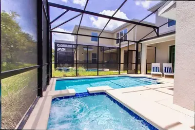 Image de Family Friendly 5Bd Spa Pool Game Loft Near Disney