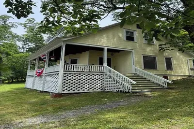 Image de The Rocks - A Victorian Cottage on Seneca Lake