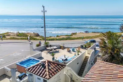 Image de Pleasure Point Dream Home