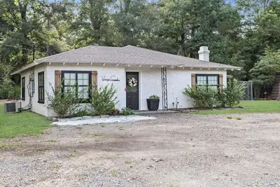 Image de 3-bedroom house with lots of parking