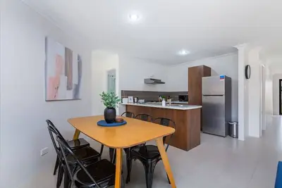 Image de Modern Luxury in East Cannington!