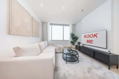 Image de Modern 1 Bedroom in Difc Sleeps 4 with Pool