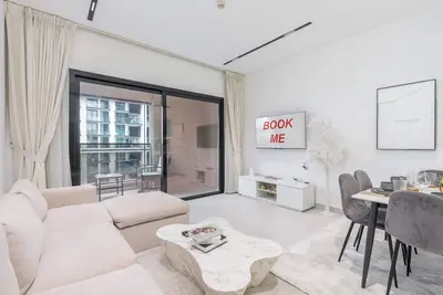 Image de Jvc Apartment Sleeps 2 with Pool & Gym!