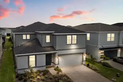 Image de 8 Bedrooms / 6 Bathrooms / Windsor Cay (15914cc)