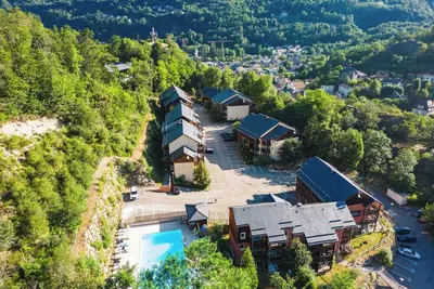 Image de T2 à deux pas des thermes et de la télécabine