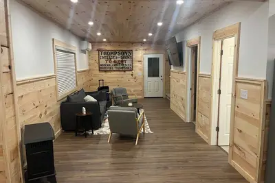 Image de Soothing 3-bedroom cottage with Ac in Gaylord