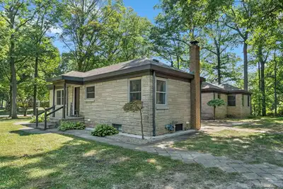 Image de Spacious 6-bedroom in the middle of Fort Wayne - Spread Out