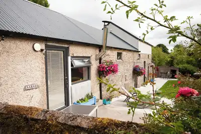 Image de Sarahs Cottage an enchanting 1-bedroom artisan stone cottage near Clonmellon.