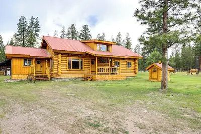 Image de Fish & Hike: Seeley Lake Cabin on 2 + Acres!
