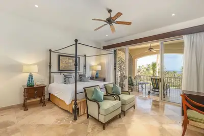 Image de 3-bedroom villa in beautiful Cabo San Lucas with Ac, fitness room