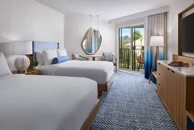 Image de Serene Resort Room with 2 Queen Beds & Garden View