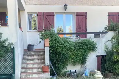 Image de Loc saisonnière : Rez de jardin T3 70m2, dispo du 16 août au 13 septembre.