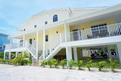 Image de Duplex near beach with 2 golf carts sleep 16