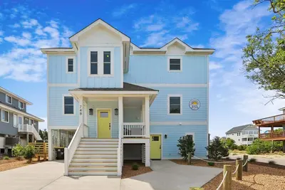 Image de 1726 - Beach Sea Sun, a 6-Br, 5. 5-Ba home in Corolla, perfect for up to 14 guests.