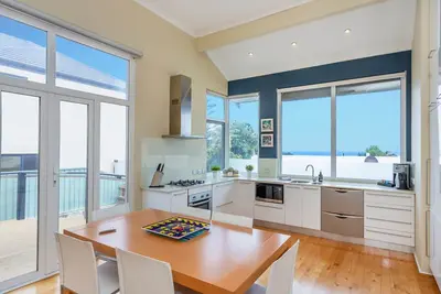 Image de Seaview on Brighton in the heart of Scarborough