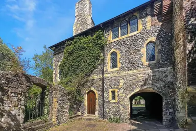 Image de 4 chambres Ă coucher Ă Canterbury