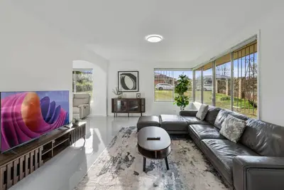 Image de Sunnybank Dual Stay: 4br Home + Studio, Sleeps 12