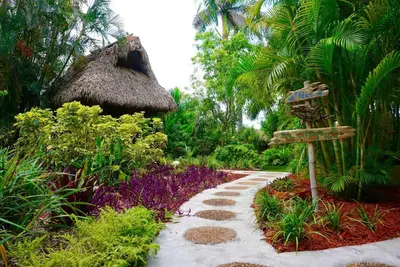 Image de Beach Walk 2br w/ Waterfall Pool
