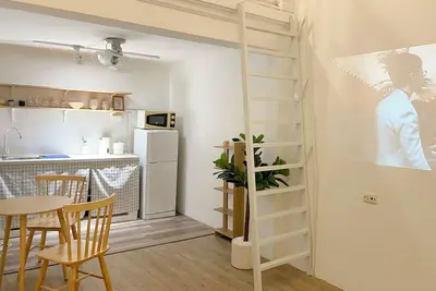 Image de Charming apartment with Ac in vibrant Hà Nội
