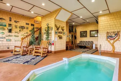 Image de Indoor Pool with Panoramic Mountain Views Convenient to Attractions-Hiking-Sauna