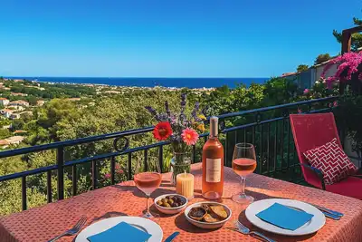 Image de Villa Bleu Azur - Élégance Privée avec Vue Mer & Montagne