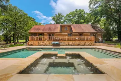 Image de Scenic Rural Oasis, 5-bedroom cabin in the heart of Georgia