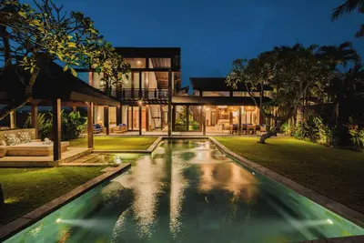 Image de Beachside Luxury in Tabanan!